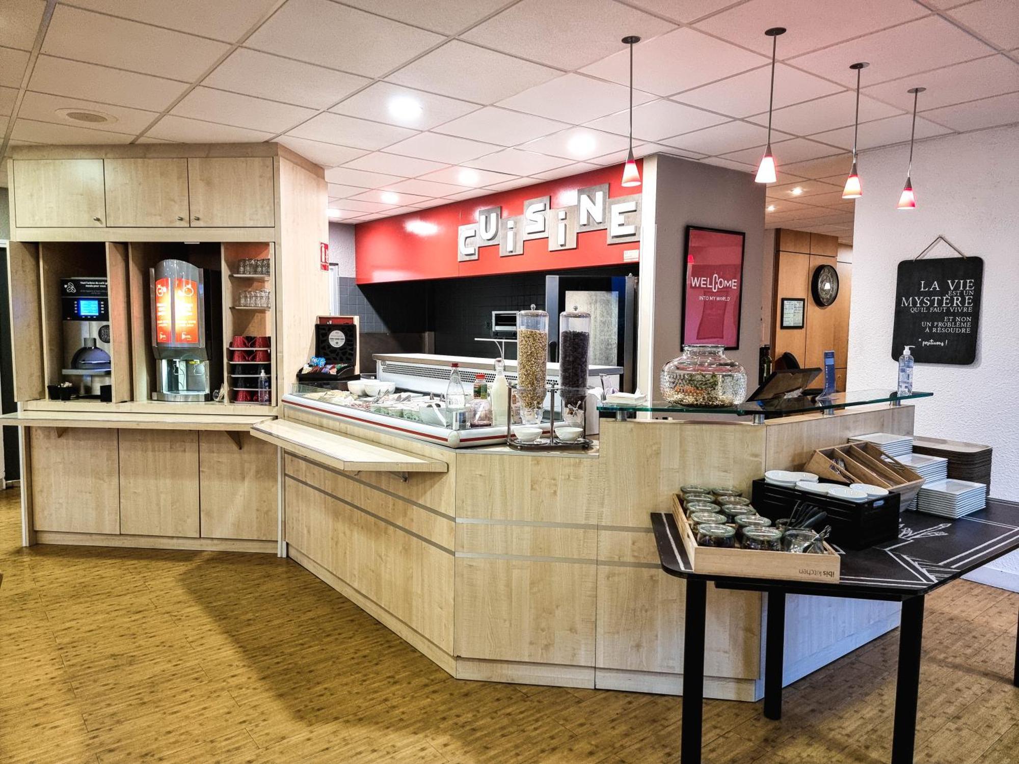 宜必思卡昂厄洛维勒萨瓦里酒店 凯恩 外观 照片