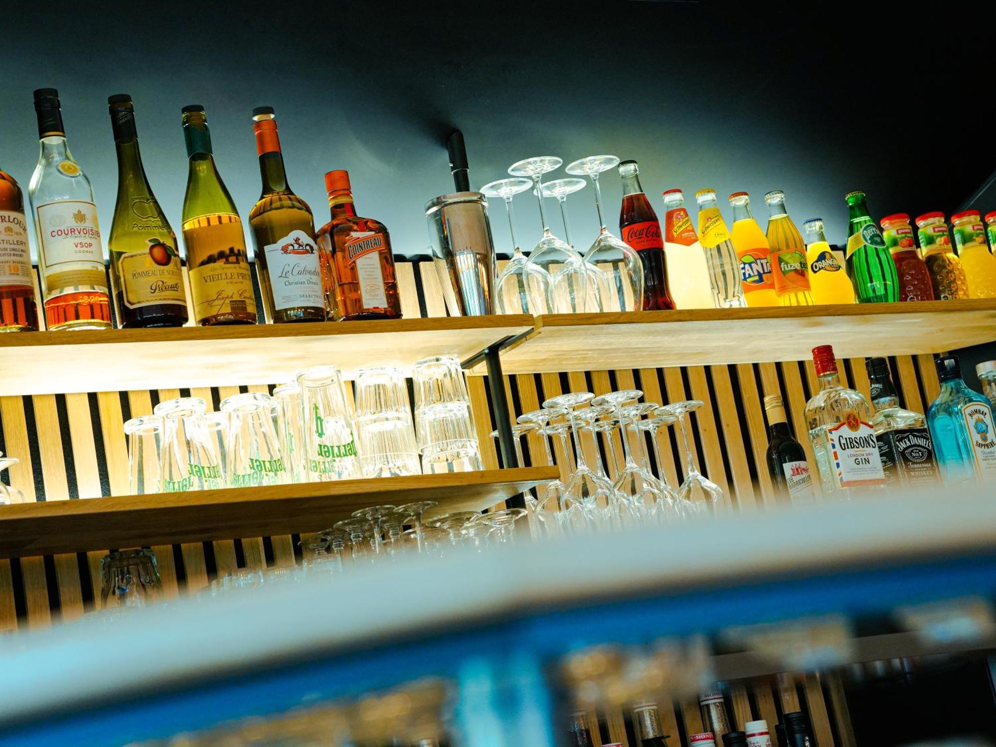 宜必思卡昂厄洛维勒萨瓦里酒店 凯恩 外观 照片